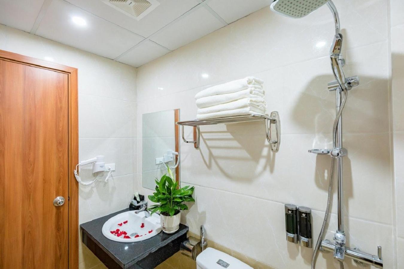 Gia Cat Long Boutique Cat Ba Hotel Chan Chau Eksteriør billede